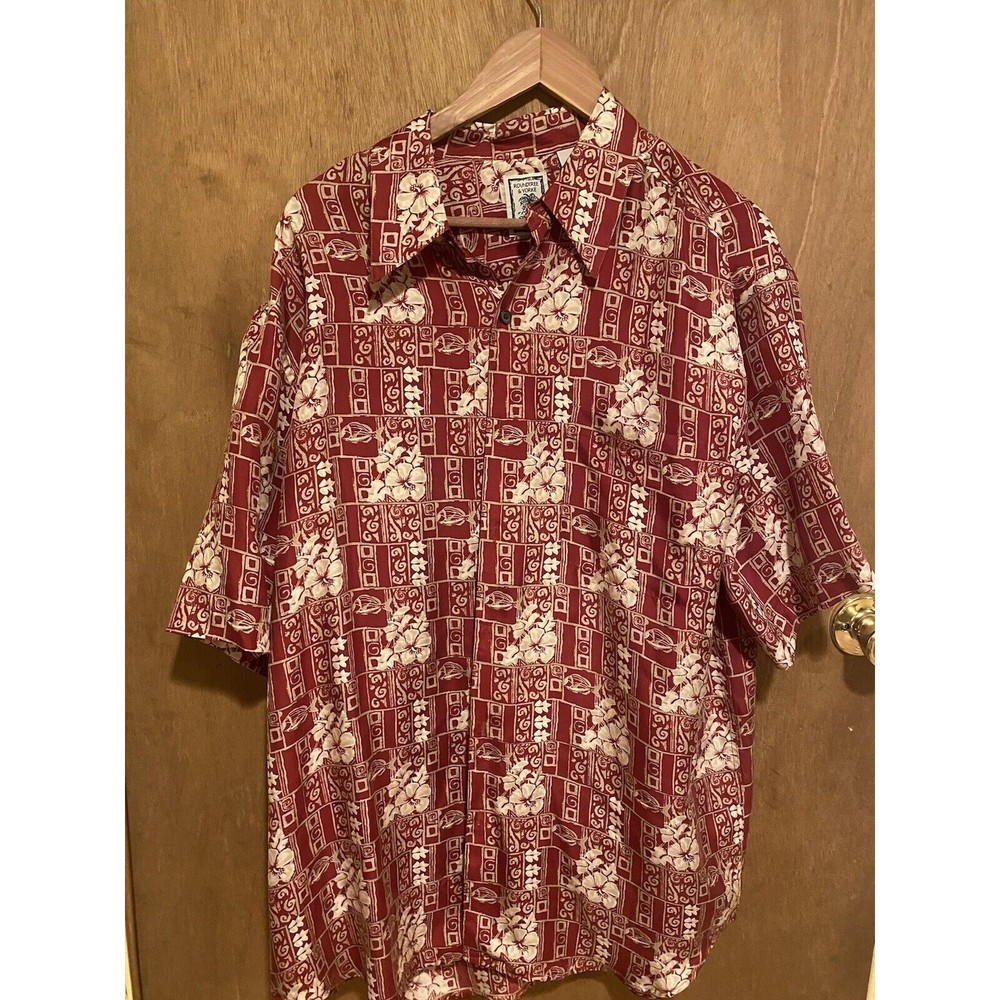 Roundtree and Yorke Red Large Hawaiian Lightweight Silk Short Sleeve Shirt
